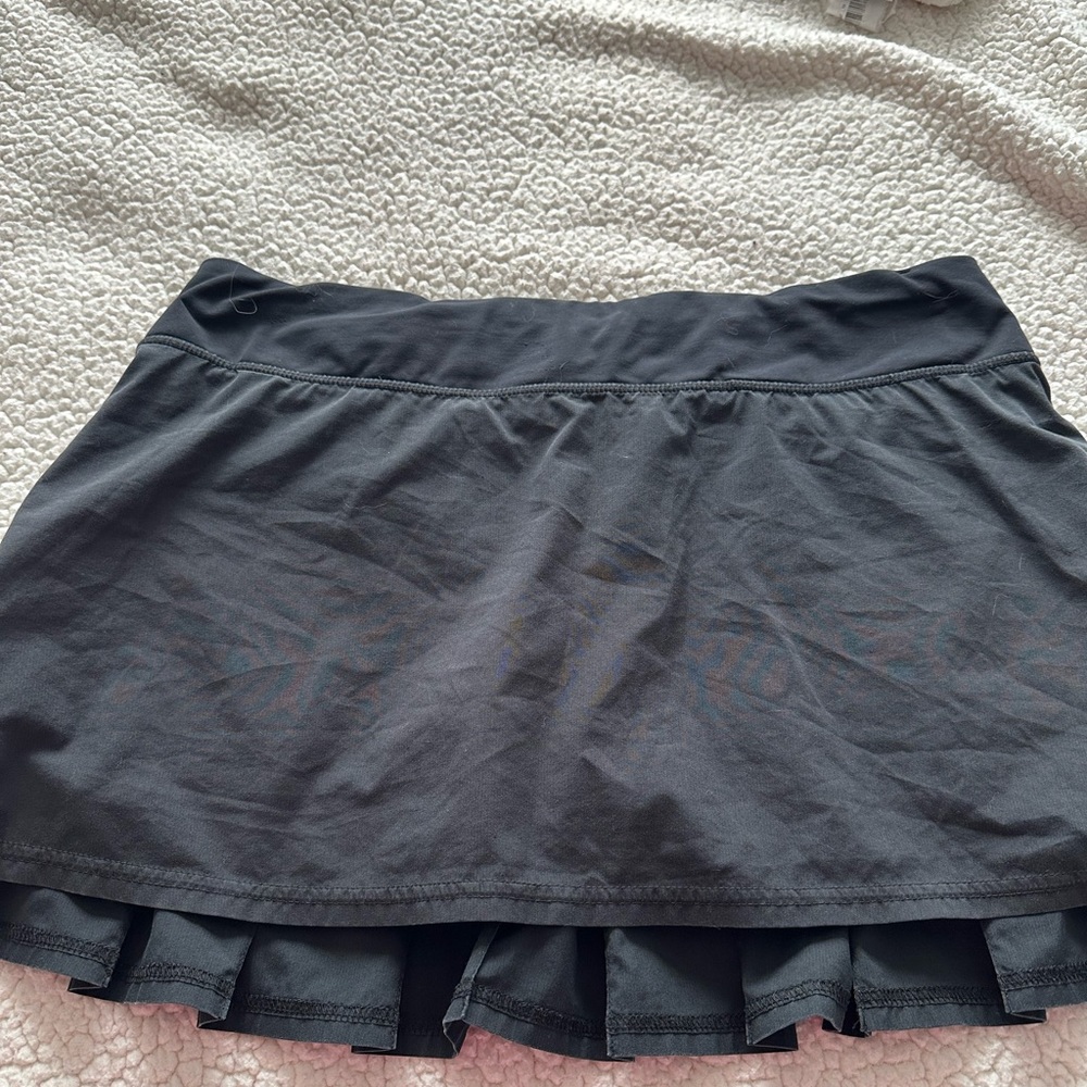 EUC Lululemon Black tennis skort